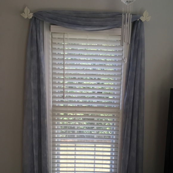 Curtain Drape “Scarves” SET of 4 @ $80 or $25 ea. - Picture 6 of 6